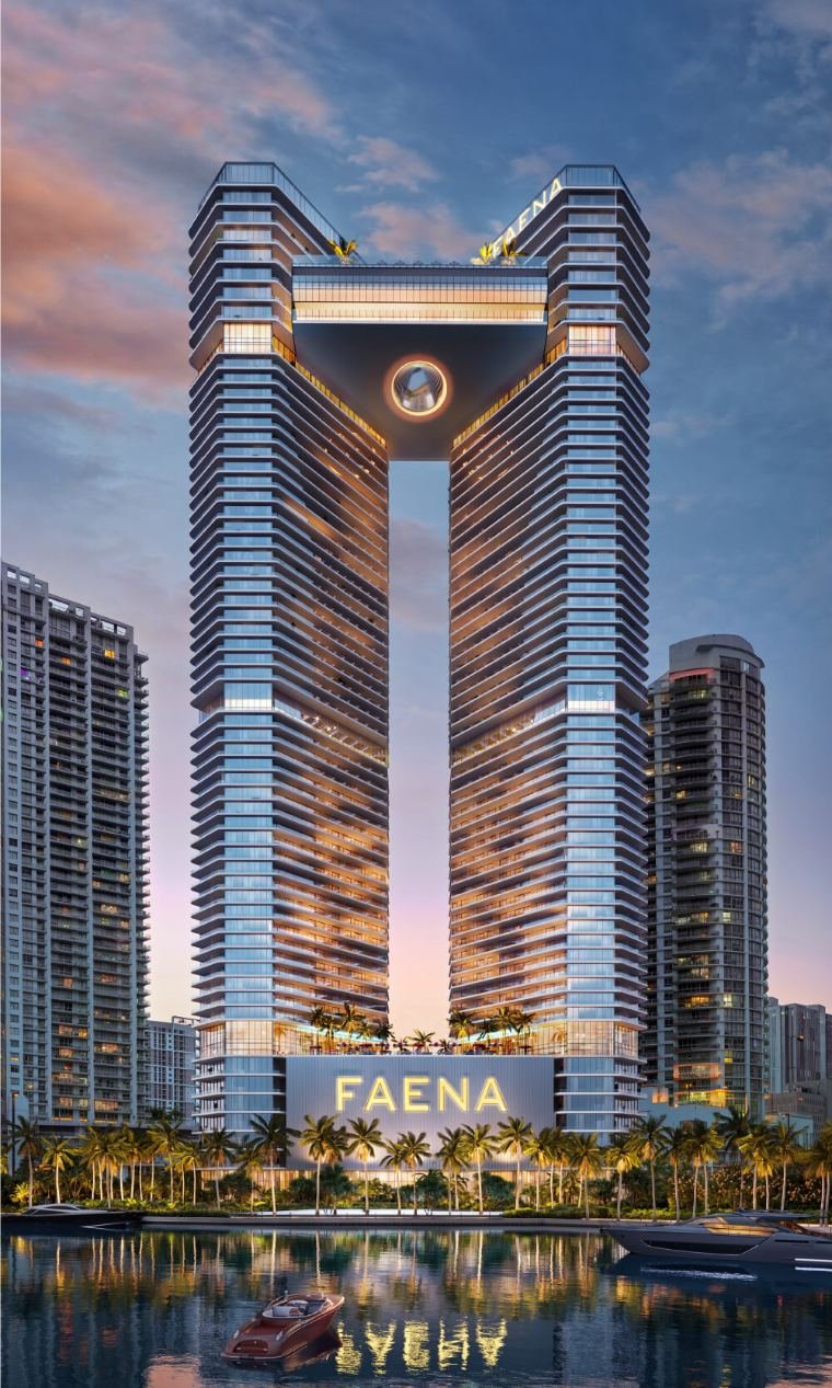 As duas torres do Faena Residences Miami ao entardecer