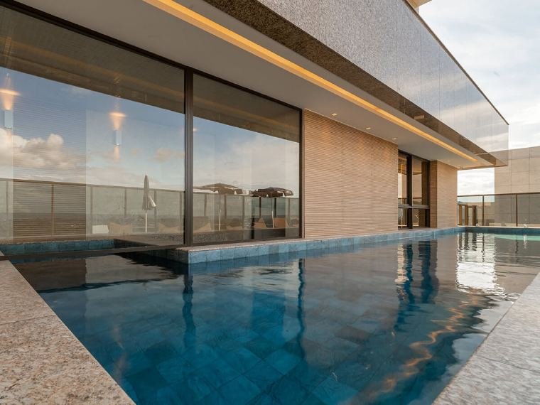 Piscina adulto do condomínio (imagem ilustrativa)